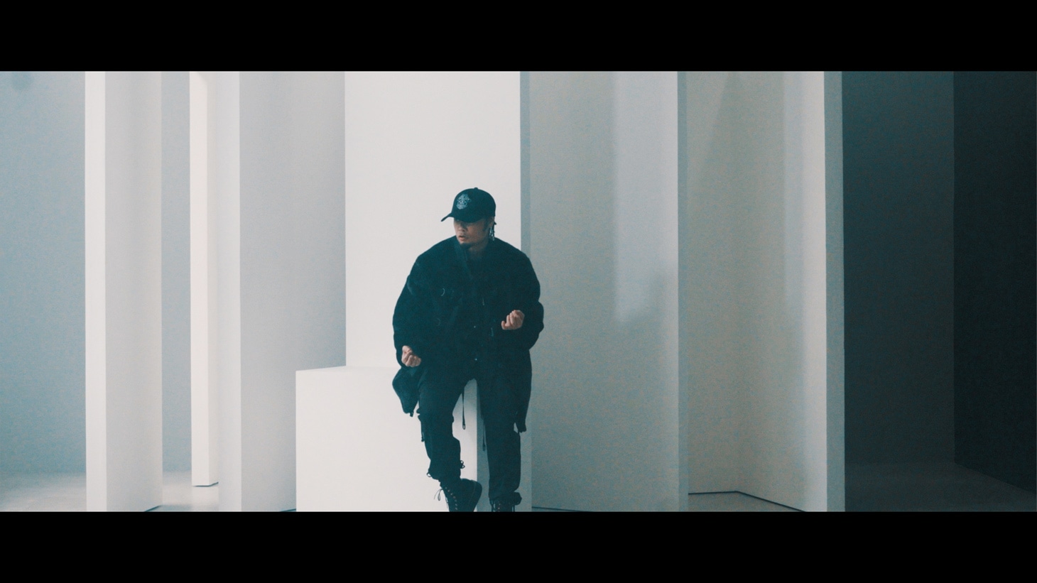 Diggy-MO'「GOD SONG」ミュージックビデオのワンシーン。
