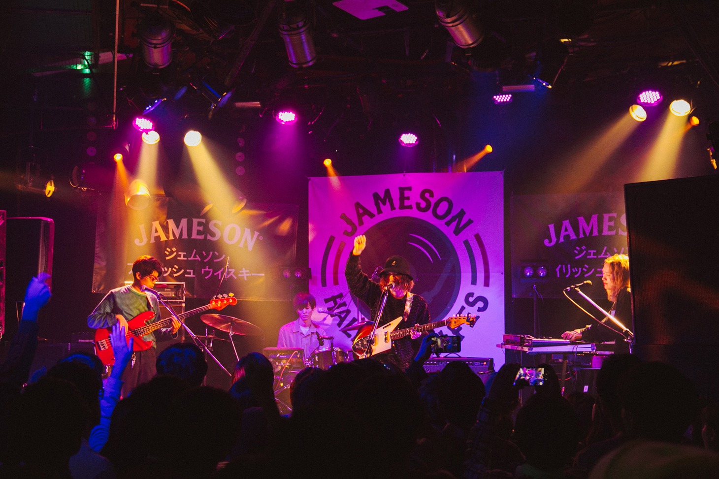 「JAMESON HALLOWEEN FES シークレットライブ」でのTempalayのライブの様子。（写真提供：ジェムソン ）