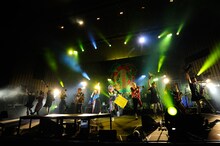 angela「angela Live 2018 All Time Best in 日比谷野音」の様子。（撮影：釘野孝宏）