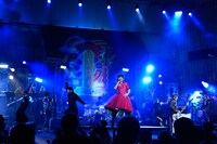 angela「angela Live 2018 All Time Best in 日比谷野音」の様子。（撮影：釘野孝宏）