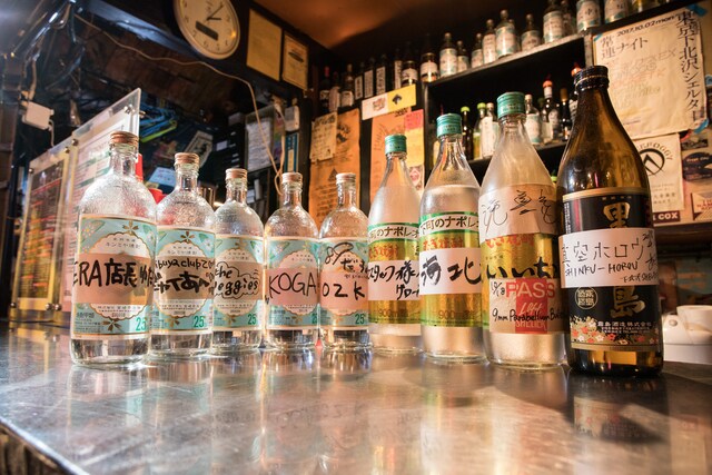 下北沢SHELTERのドリンクカウンター。