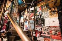 フロア入り口の扉。