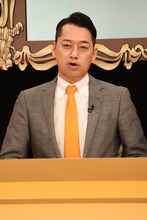 設楽統（バナナマン）