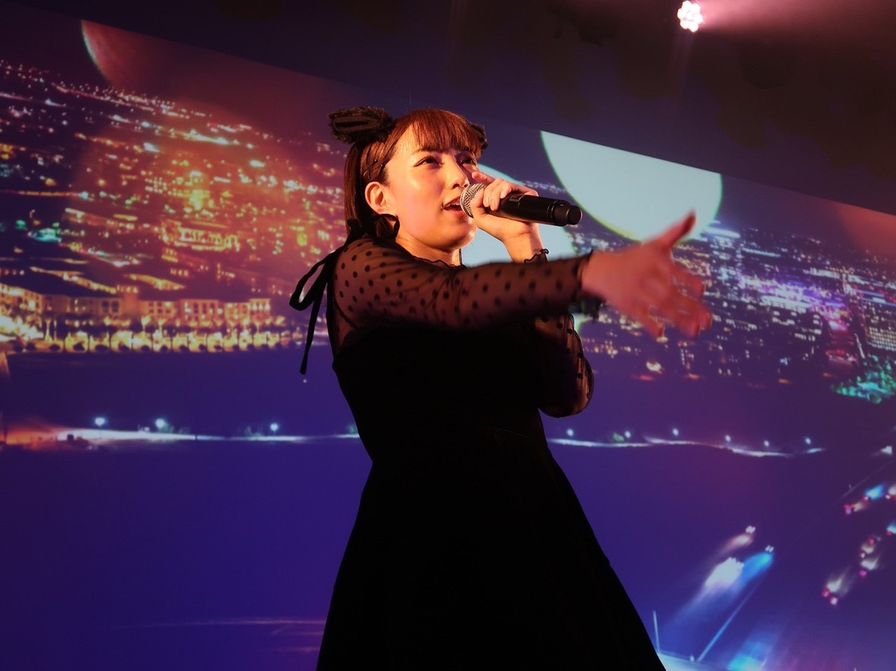 MIMORI（写真提供：エイベックス）