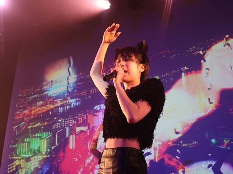 RUUNA（写真提供：エイベックス）