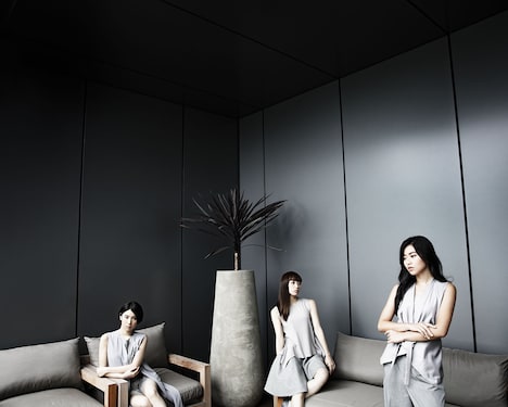 kolmeの新しいアーティスト写真。