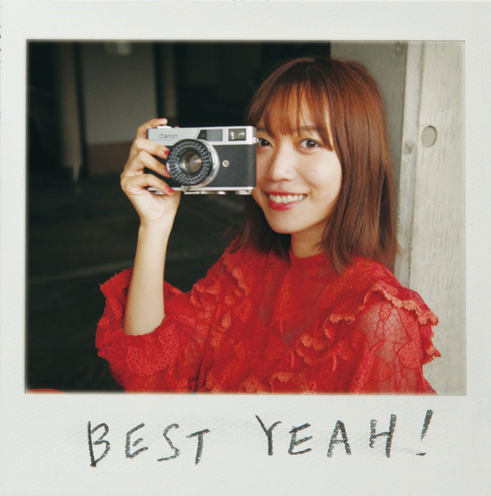 辻詩音デビュー10周年記念、初のベストアルバムリリース