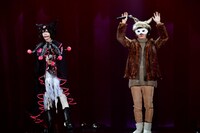 Shinya（DIR EN GREY、SERAPH）とMiA。