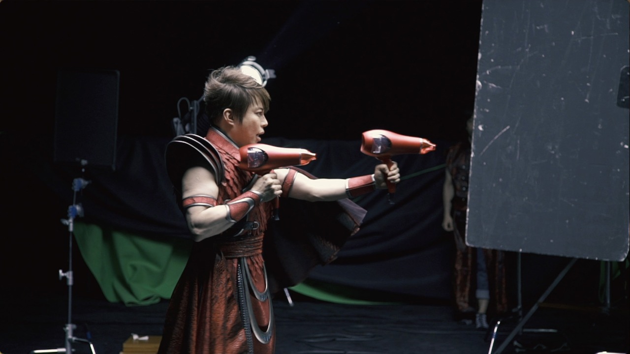 「MONSTER」CM撮影時の様子。