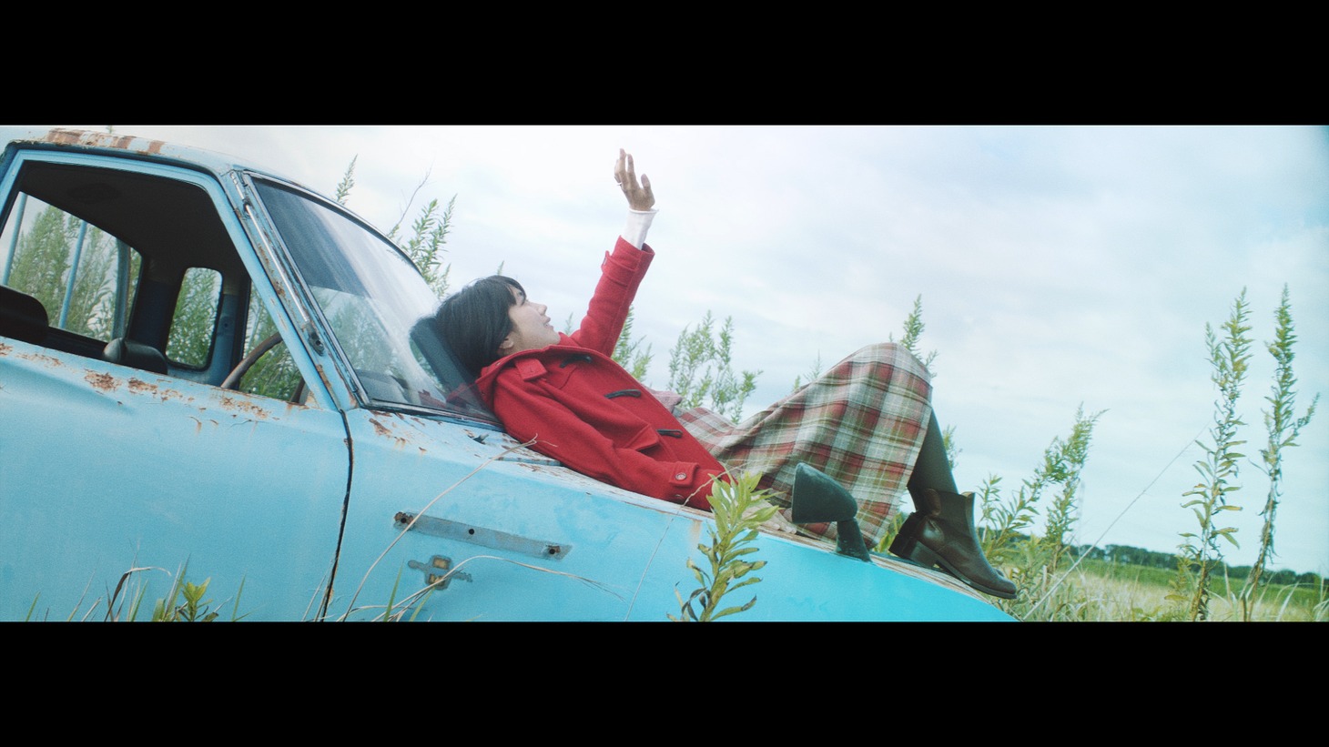 ショートフィルム「TIFFANY BLUE」のワンシーン。