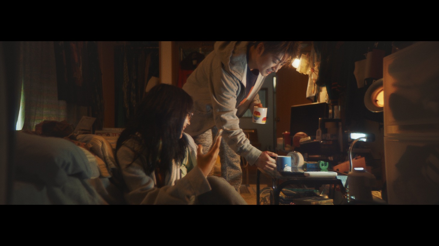 ショートフィルム「TIFFANY BLUE」のワンシーン。