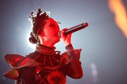 SU-METAL（Vo, Dance）（Photo by Tsukasa Miyoshi ［Showcase］）