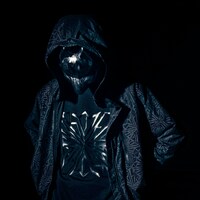 NOIR TEE（9800円）