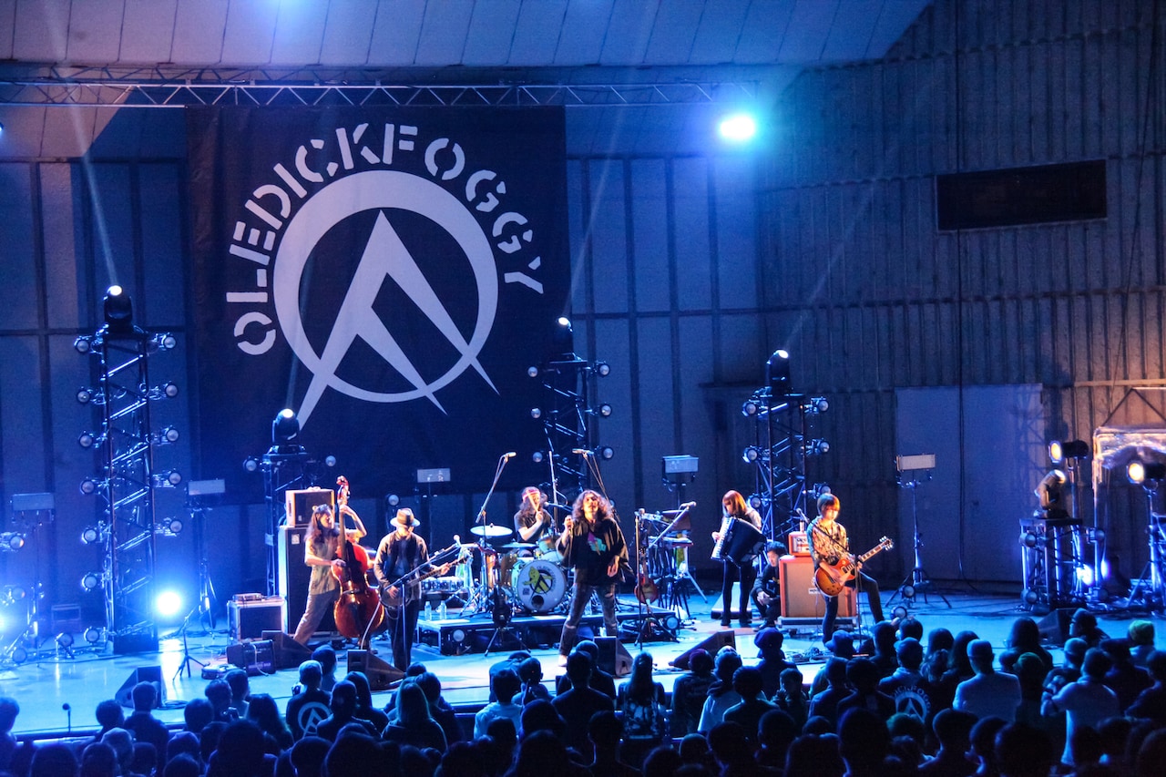 OLEDICKFOGGY、ラスティックナンバーを日比谷の夜空に響かせツアー終幕