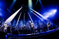 ONE OK ROCK「ONE OK ROCK with Orchestra Japan Tour 2018」大阪・大阪城ホール公演の様子。（Photo by KAZUSHI HAMANO）