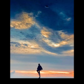 米津玄師、シングル発売記念して30分にわたって語る「F / T RADIO」公開