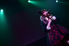 星名美怜の生誕ソロライブ「PINK DOLL HOUSE」の様子。