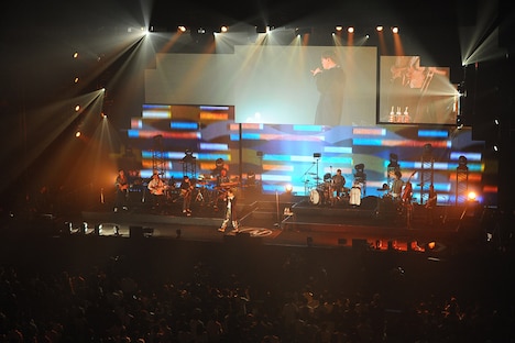 「Nulbarich ONE MAN LIVE at 日本武道館 -The Party is Over-」の様子。