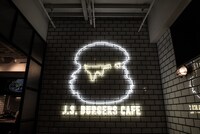 東京・J.S. BURGERS CAFE 新宿店