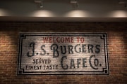 東京・J.S. BURGERS CAFE 新宿店