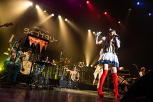 鈴木愛理（撮影：曽我美芽）