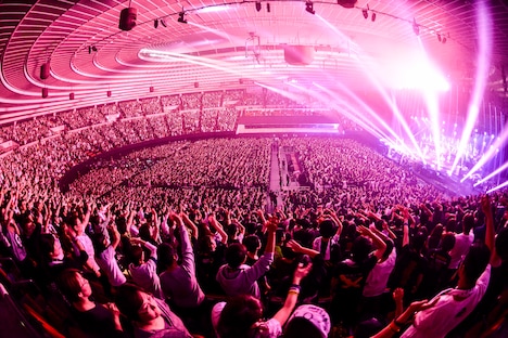 ONE OK ROCK「ONE OK ROCK with Orchestra Japan Tour 2018」大阪・大阪城ホール公演の様子。（撮影：橋本塁[SOUND SHOOTER]）