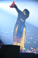 人気画像4位は「浦島坂田船がcrewにプロポーズ、“求婚”パーティで歌と愛を届ける」より、センラ。（撮影：小松陽祐［ODD JOB］、黒瀬友理）