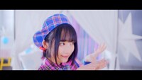 AKB48 U-16選抜2018「最強ツインテール」ミュージックビデオのワンシーン。
