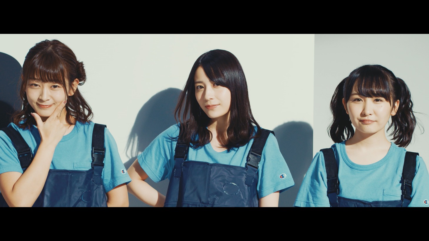 AKB48 池の水選抜「池の水を抜きたい」ミュージックビデオのワンシーン。