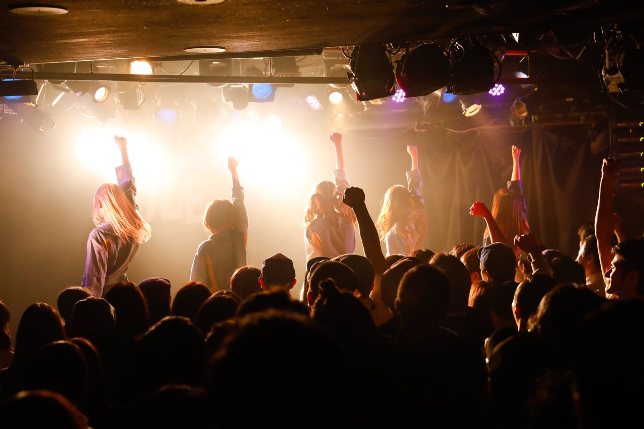 BILLIE IDLE「NOT IDOL TOUR」初日公演の様子。（写真提供： オツモレコード）