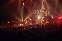 yonige「君のおへその形を忘れたツアー」大阪・Zepp Namba公演の様子。（撮影：太田好治）