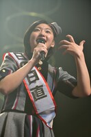 初日公演の“日直”を務めた小林歌穂。