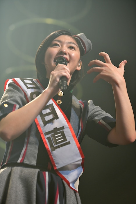 初日公演の“日直”を務めた小林歌穂。