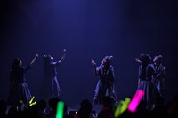 「私立恵比寿中学秋のツアー2018 ～9年目、義務教育からの卒業～」初日公演の様子。