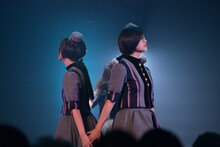 「私立恵比寿中学秋のツアー2018 ～9年目、義務教育からの卒業～」初日公演の様子。