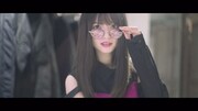 齋藤飛鳥の個人PV「東京ラビリンス」予告編のワンシーン。