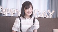 山下美月の個人PV「山下美月 ダジャレアーカイブス」予告編のワンシーン。