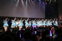 「ひとつよろしくどうぞ」を披露する3B junior。（撮影：笹森健一）