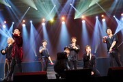 iKON（写真提供：エイベックス）