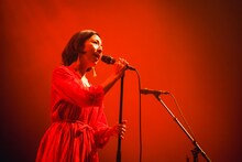 佐野遊穂（ハンバート ハンバート）