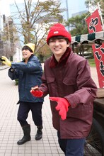 手前から超特急のユーキ、ユースケ。