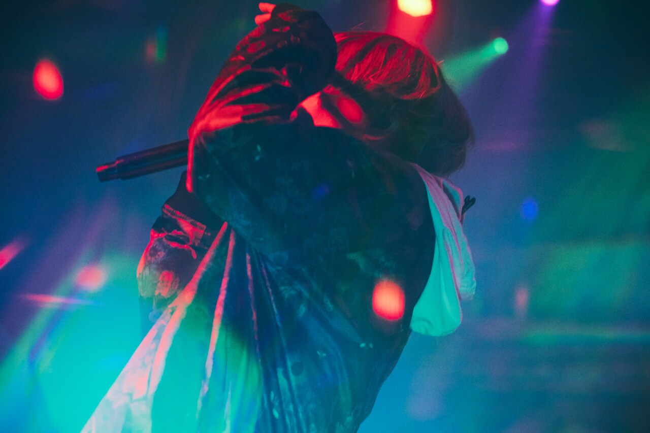 Eve、満員の新木場コースト「メリエンダ」で新曲も披露