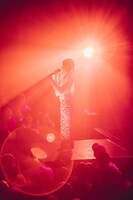 コムアイ（撮影：トキ）