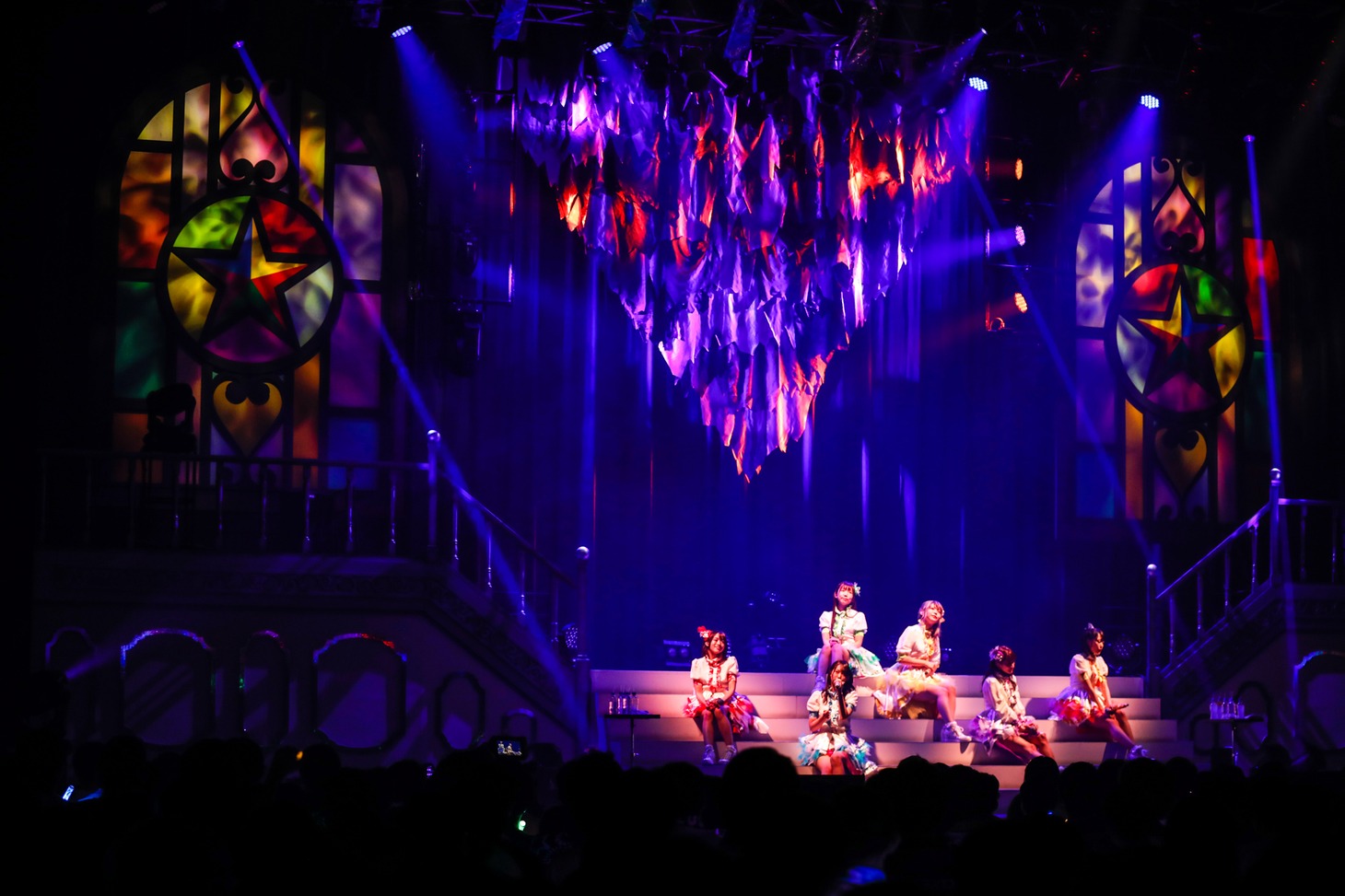 「i☆Ris 6th Anniversary Live ～Lock on▽ 無理なんて言わせないっ！～」の様子。