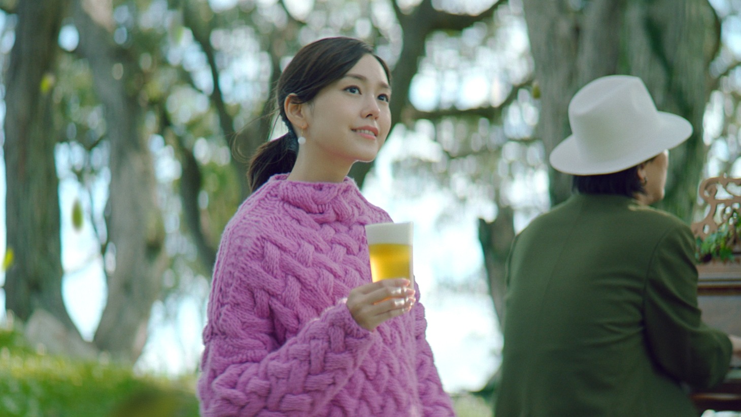 「淡麗グリーンラベル」のCM「GREEN JUKEBOX 時篇」のワンシーン。