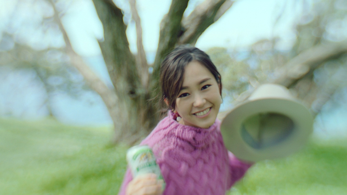 「淡麗グリーンラベル」のCM「GREEN JUKEBOX 時篇」のワンシーン。