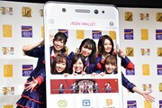 上段左から荒井優希、惣田紗莉渚、古畑奈和、下段左から須田亜香里、松井珠理奈、大場美奈。