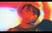 ロッカジャポニカ「MUGEN」ミュージックビデオのワンシーン。