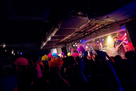 「ベッド・イン 2マンシリーズ2018 ~炎のねるとん3本勝負~」東京・新宿LOFT公演の楊子。