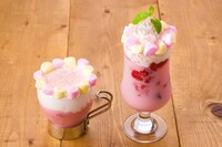 「Love Collection 2 Cafe」コラボメニュー「マシュマロpinkラテ」。